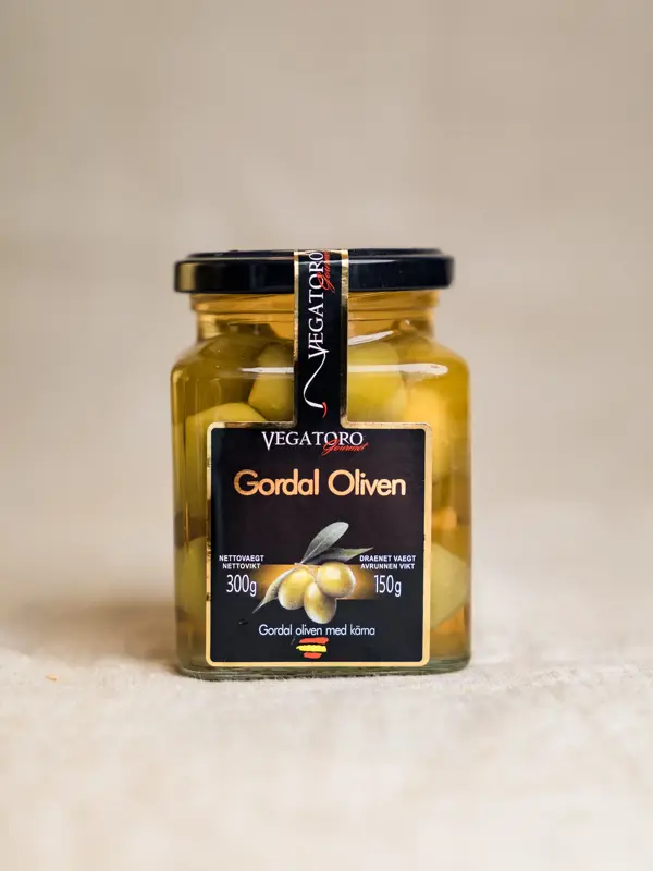 Vegatoro Gordal oliven 300g – store, kjøttfulle spanske oliven med stein, perfekt til tapas, salater og som snacks.
